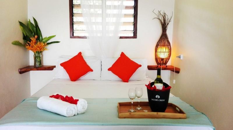 Blue Bay Resort & Restaurant Port Vila Esterno foto