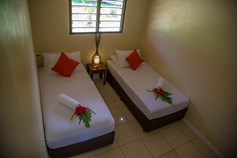 Blue Bay Resort & Restaurant Port Vila Esterno foto